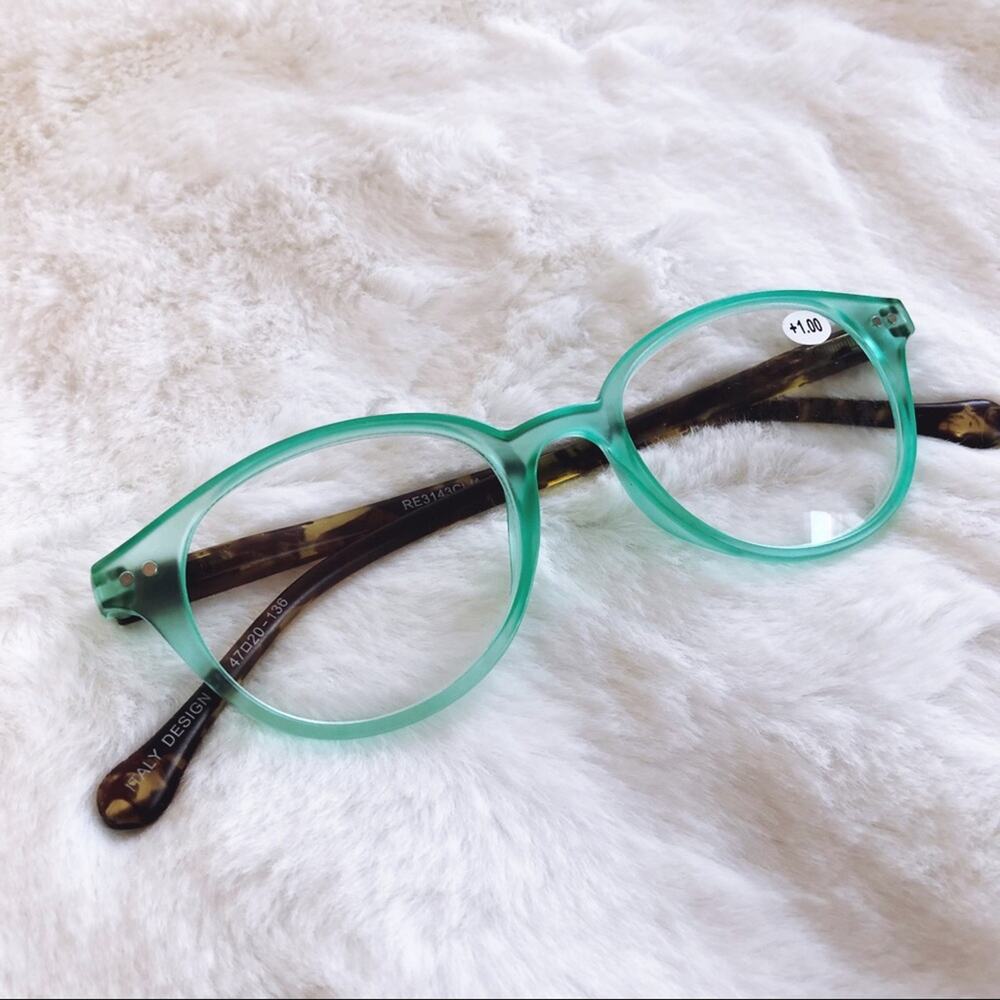 Kaylee Green Classic Round Reader Glasses - Picture 3 of 11